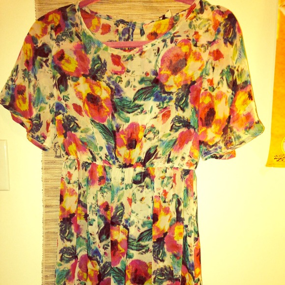 🌸 Lily White Translucent Blouse/Dress 🌸 NWT!👍👌 - Picture 1 of 4