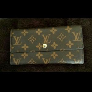LV wallet
