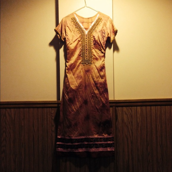 Stunning brown Indian dress with work short sleeve - Picture 2 of 4