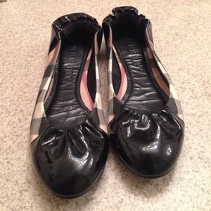 Burberry flats