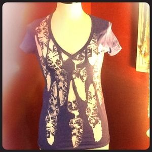 Nollie,XS,Feather Inspired,Short Sleeve,V-Neck,Tee