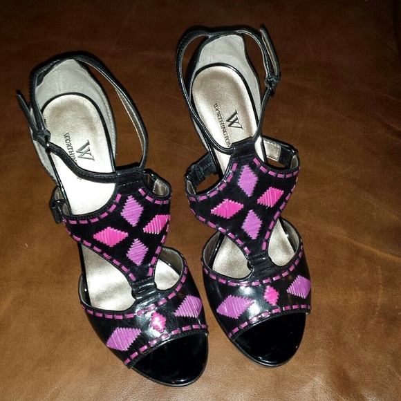 Shoes - Worthington Heel