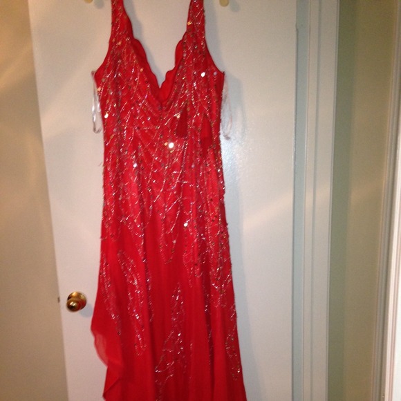 Formal Gown 10%off at check out