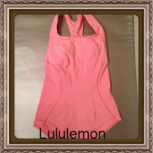 Lululemon tank