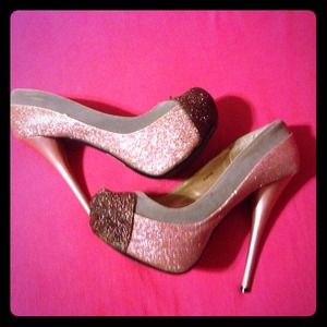 Super CUTE SPARKLY heels!