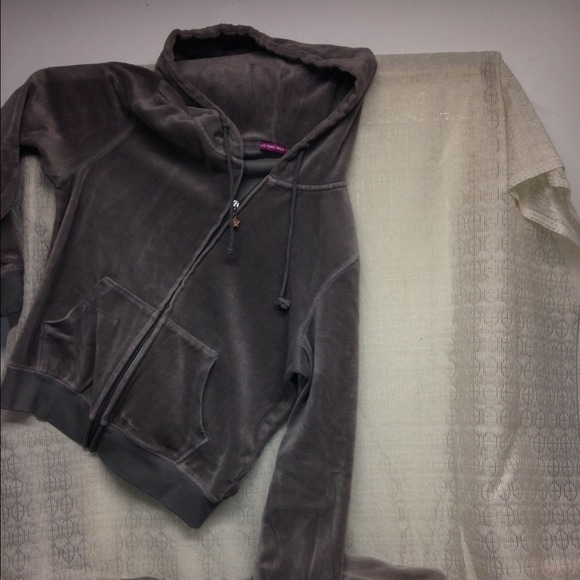 Gray sweatsuit