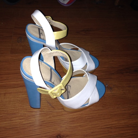 Cute heels - Picture 2 of 2