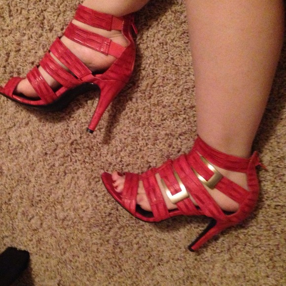 Red gladiator heels - Picture 4 of 4