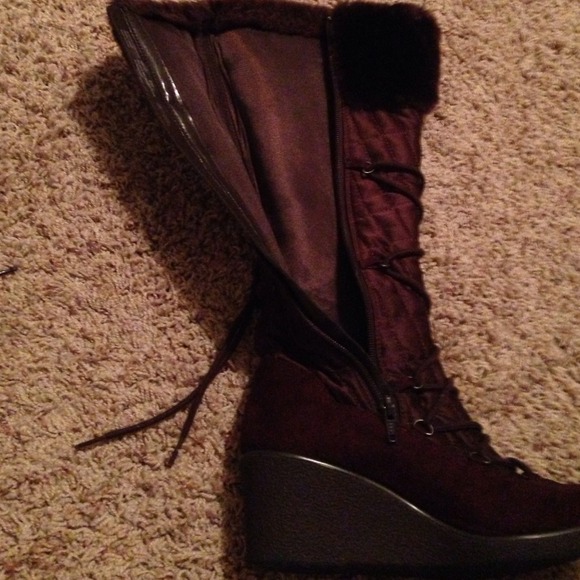 Apt. 9 faux fur boots - Picture 3 of 4