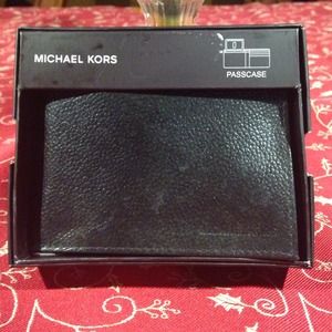 🚫SOLD🚫Michael Kors man wallet
