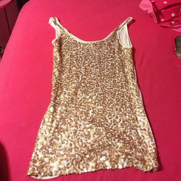 Sequin tank