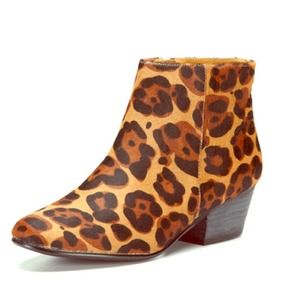 ✨REDUCED✨🎉PM Editor Pick🎉Kelsi Dagger Ankle Boot