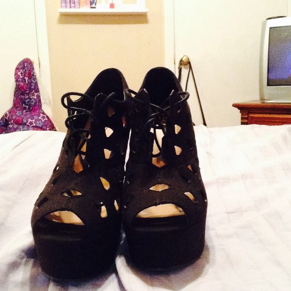 Lace up booties , 🙉 - Picture 1 of 3