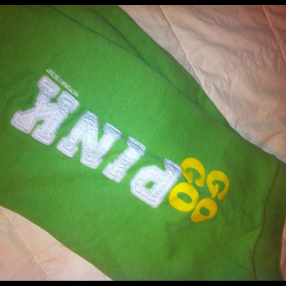 🔴SOLD🔴 Lime green VS Capri sweatpants - Picture 1 of 3