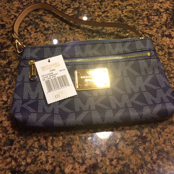 ❌SOLD❌  NWT authentic Michael Kors blue wristlet