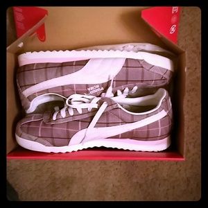 Women size 11 Puma