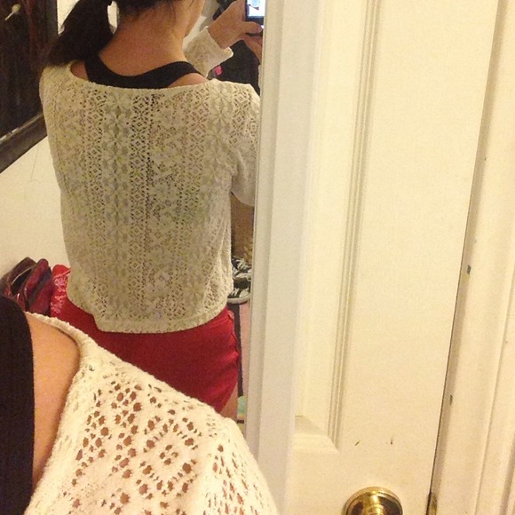 Top - Picture 2 of 2