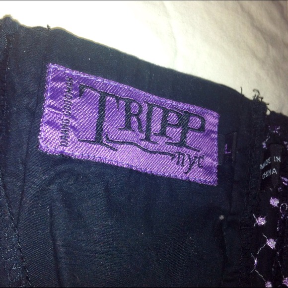 🔴BUNDLED🔴 Purple & black corset.💜 - Picture 2 of 4