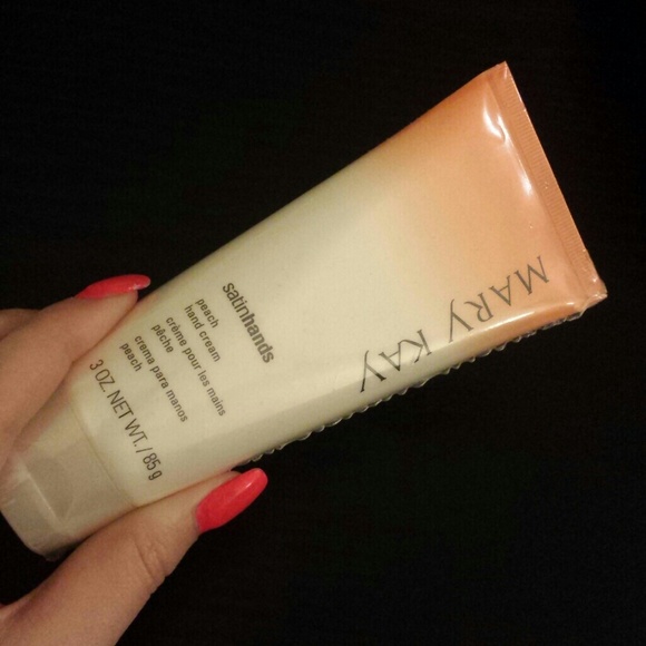 Mary Kay Peach Hand Creme