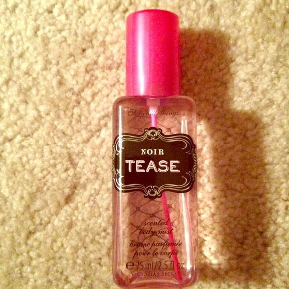 Noir Tease Body Spray 💕