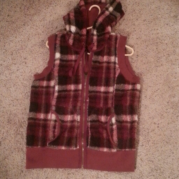 Reversible Vest - Picture 1 of 2