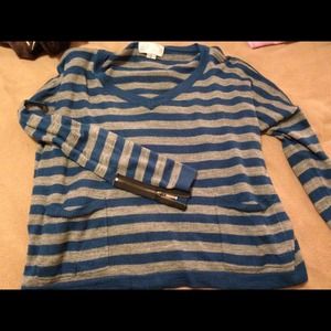 Women's sweater
