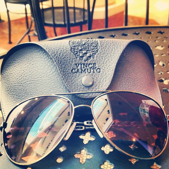 Vince Camuto Gunmetal/Purple Aviators