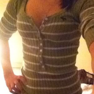 Abercrombie and Fitch green and white top