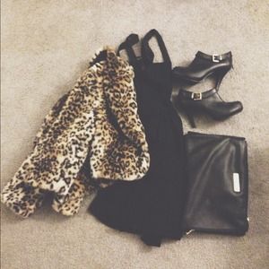 Leopard print cropped jacket