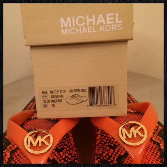 Michael Kors Tangerine Cobra Printed Flip Flops - Picture 3 of 4