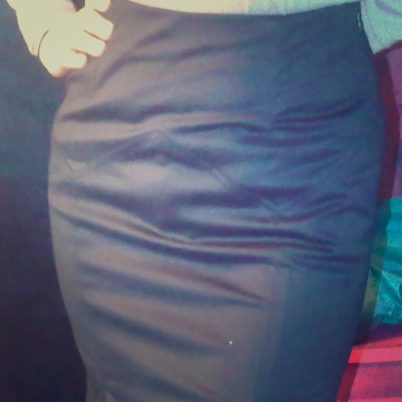 Victoria's Secret Tulip Pencil Skirt - Size 0