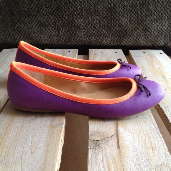 S O L D - Picture 4 of 4