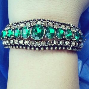 Chloe & Isabel Embellished Crystal Bracelet