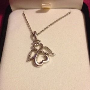 Kay's open heart diamond necklace