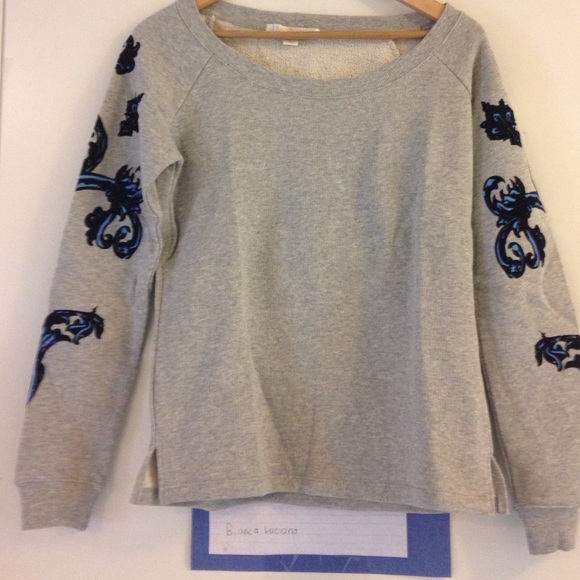 Boston Proper Sweatshirt with felt - Picture 3 of 4