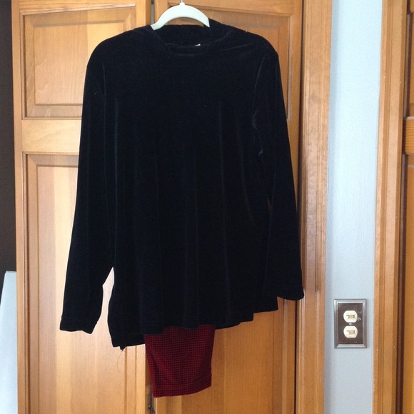 Coldwater Creek legging and Tunic set