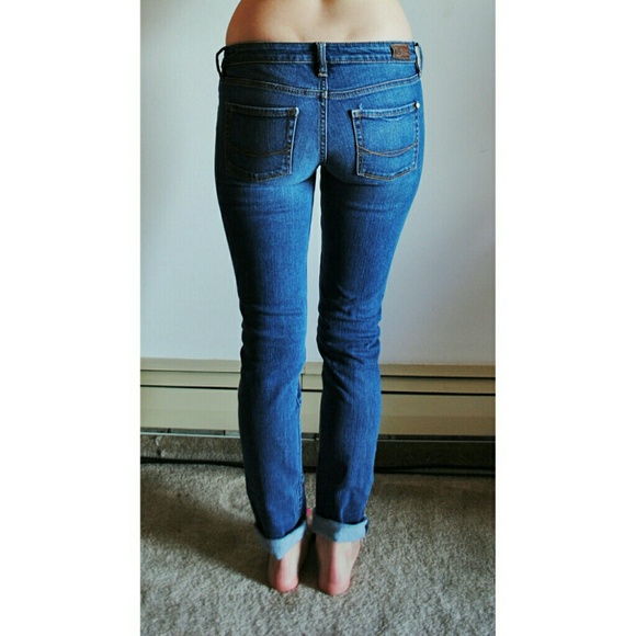 SOLD! Hermosa Dark Skinny Jeans