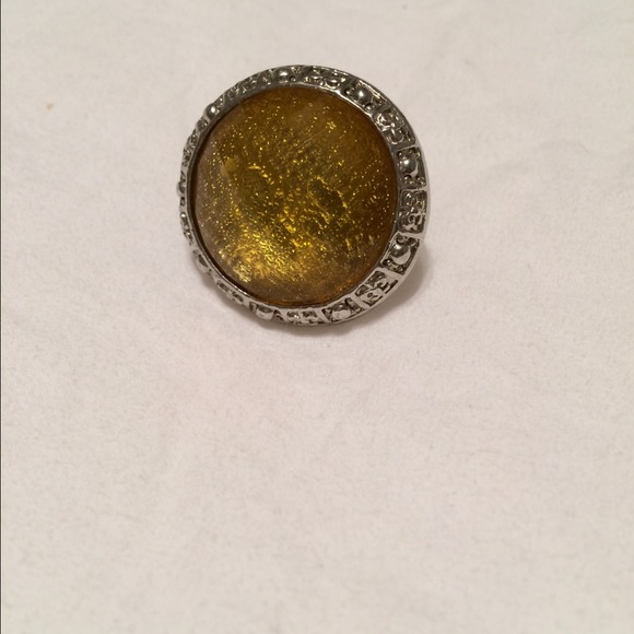 Cocktail ring