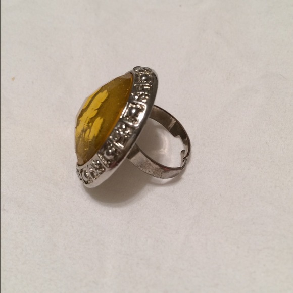 Cocktail ring - Picture 2 of 2