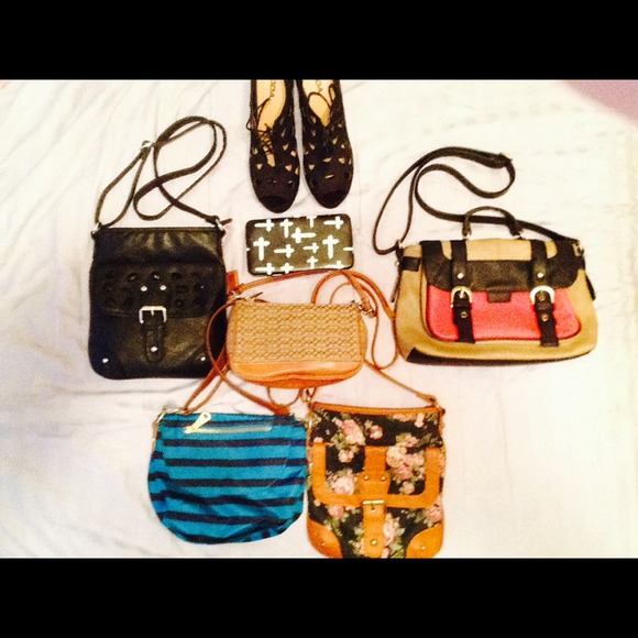 Huge bundle ! Everything shown here must go ! - Picture 1 of 4