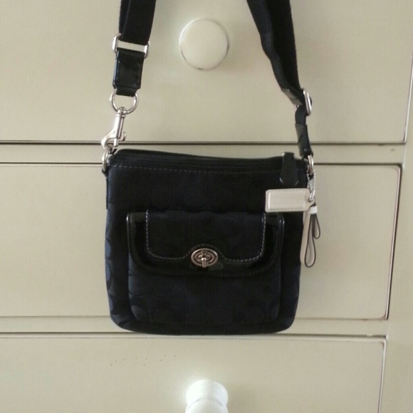 Brand new coach crossover black bag with front poc