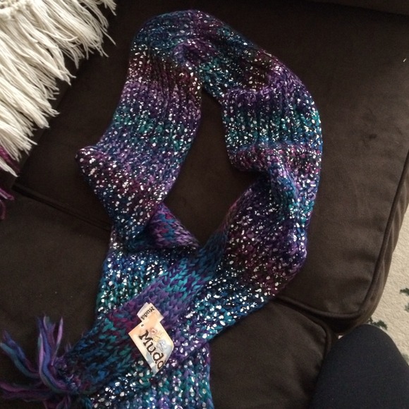Mudd Winter Scarf