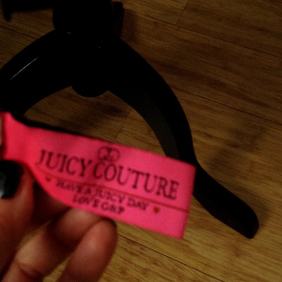 Authentic Juicy Couture scarf - Picture 4 of 4
