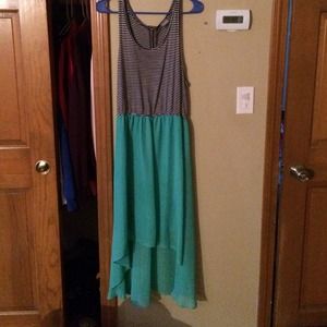 Vanity sum dress size L
