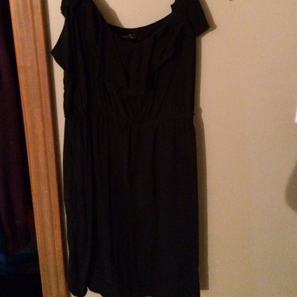 Short black fun dress