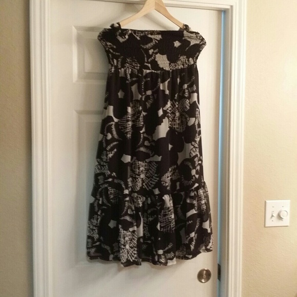 Black n white summer dress