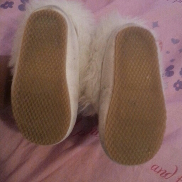 Gymboree fur boots - Picture 3 of 3