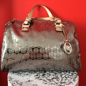 Garyson MK metallic bag