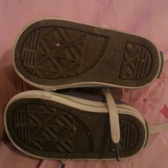 Toddler chuck Taylors converse size 4 - Picture 2 of 3
