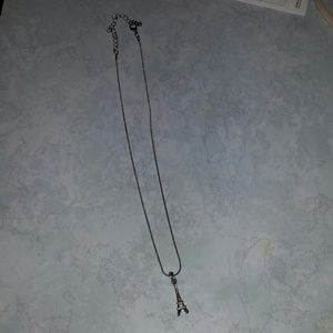 Charming Charlie Eiffel tower necklace